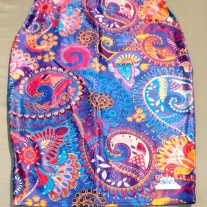 Ladies knee length fitted skirt by Lotus Leggings